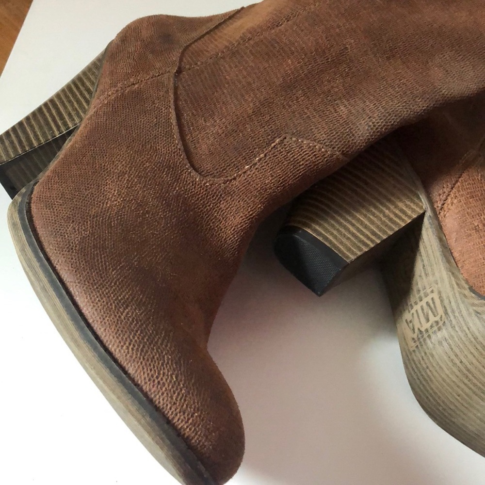 Heeled Calf boots